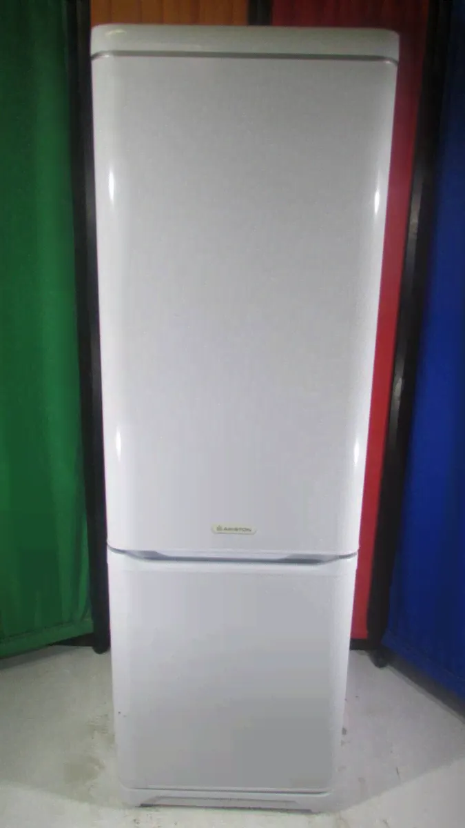 Холодильник Ariston MBA 2185