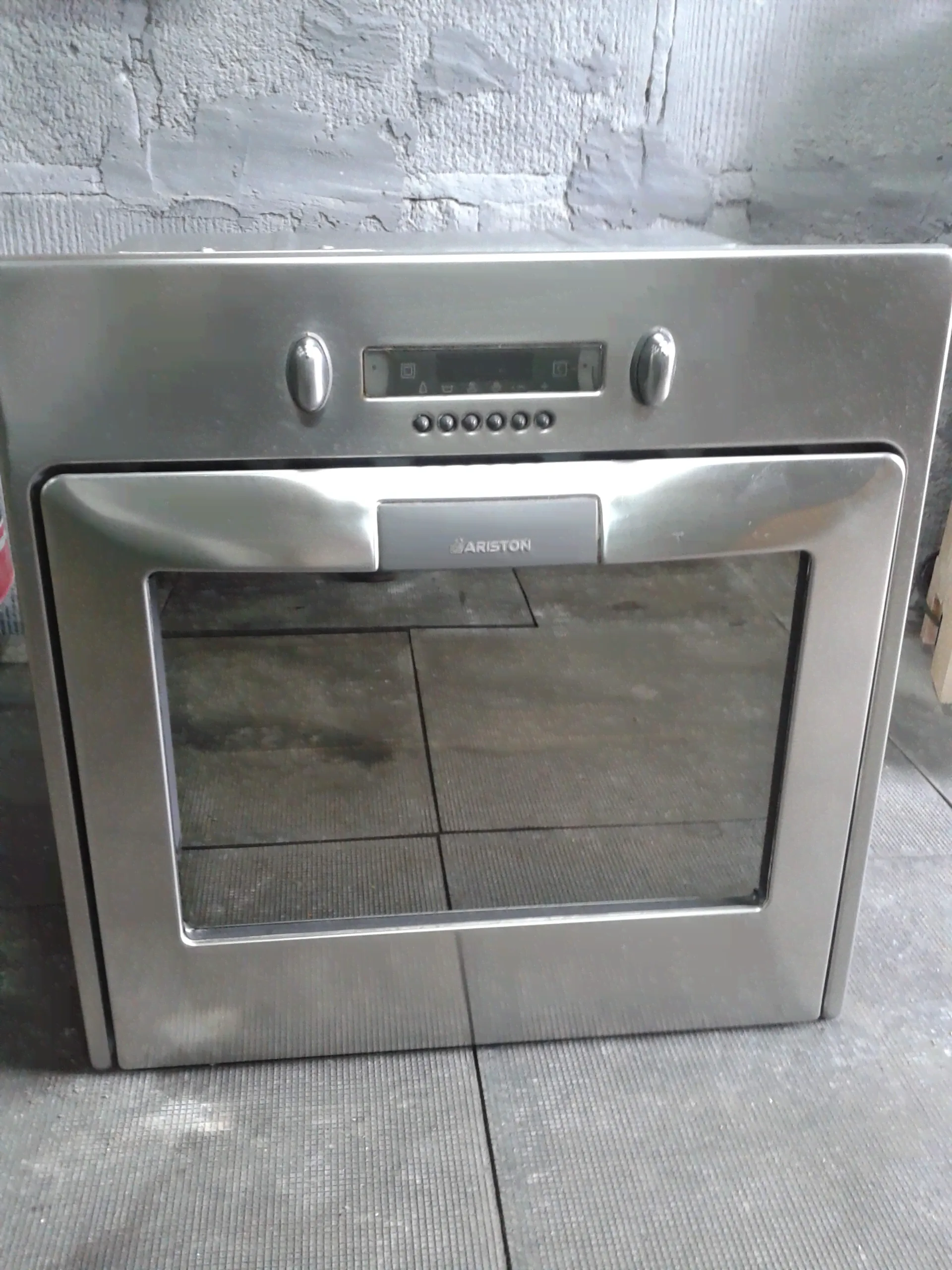 Электрический духовой шкаф Ariston F 86.1 IX